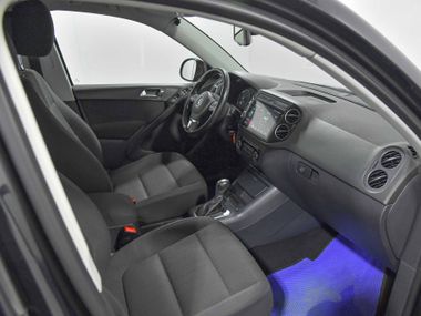 Volkswagen Tiguan 2013 года, 180 806 км - вид 17