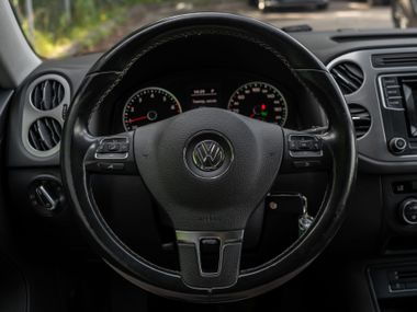Volkswagen Tiguan 2016 года, 209 038 км - вид 7