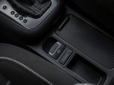 Volkswagen Tiguan 2016 года, 209 038 км - вид 11