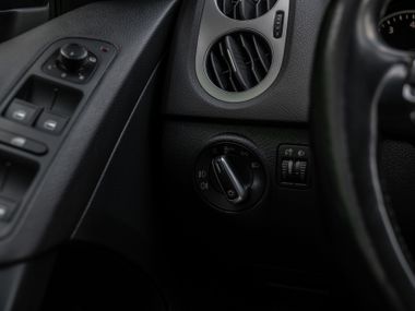 Volkswagen Tiguan 2016 года, 209 038 км - вид 13