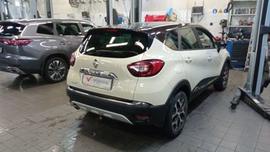 Renault Kaptur 2017 года, 103 510 км - вид 3