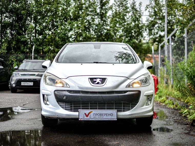 Peugeot 308 2010 года, 182 412 км - вид 3