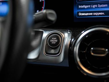 Mercedes-Benz GLB-класс 2020 года, 107 515 км - вид 10