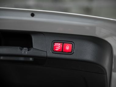 Mercedes-Benz GLB-класс 2020 года, 107 515 км - вид 24