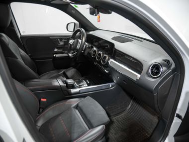 Mercedes-Benz GLB-класс 2020 года, 107 515 км - вид 19