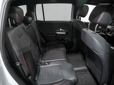 Mercedes-Benz GLB-класс 2020 года, 107 515 км - вид 17