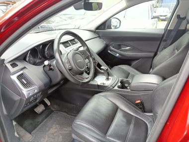 Jaguar E-Pace 2018 года, 151 522 км - вид 17
