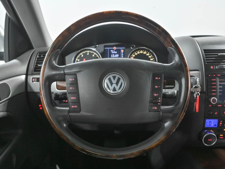 Volkswagen Touareg 2006 года, 225 622 км - вид 8