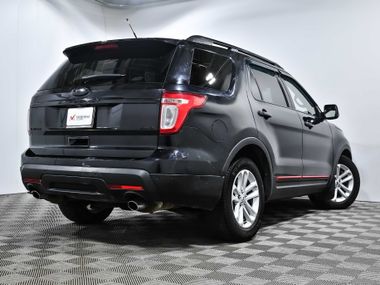 Ford Explorer 2015 года, 187 346 км - вид 4