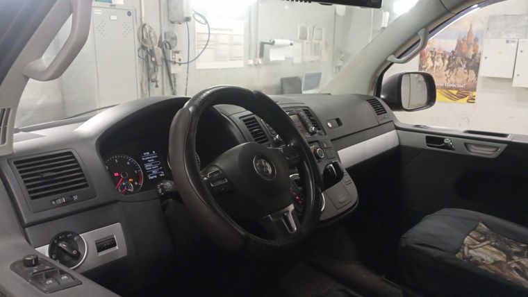Volkswagen Multivan 2010 года, 150 718 км - вид 5