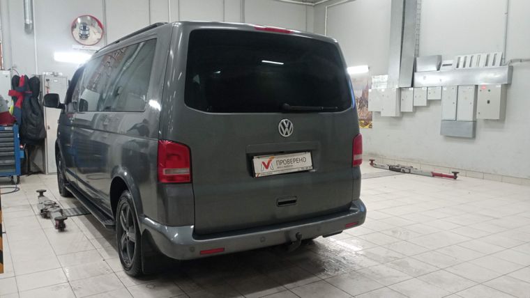 Volkswagen Multivan 2010 года, 150 718 км - вид 3