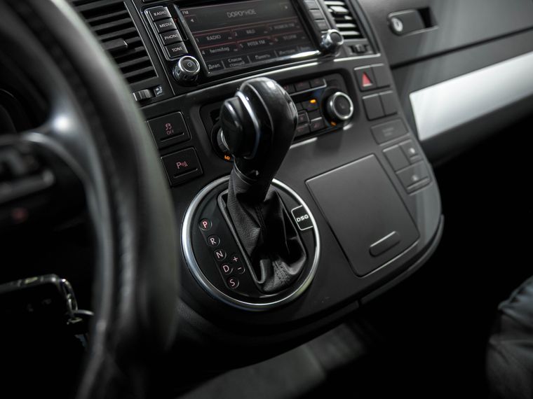 Volkswagen Multivan 2010 года, 150 718 км - вид 11