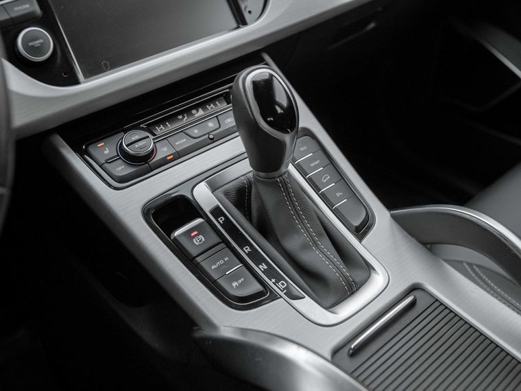 Geely Atlas 2018 года, 70 000 км - вид 11