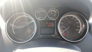 Peugeot 308 2011 года, 159 087 км - вид 8