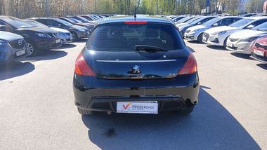Peugeot 308 2011 года, 159 087 км - вид 5