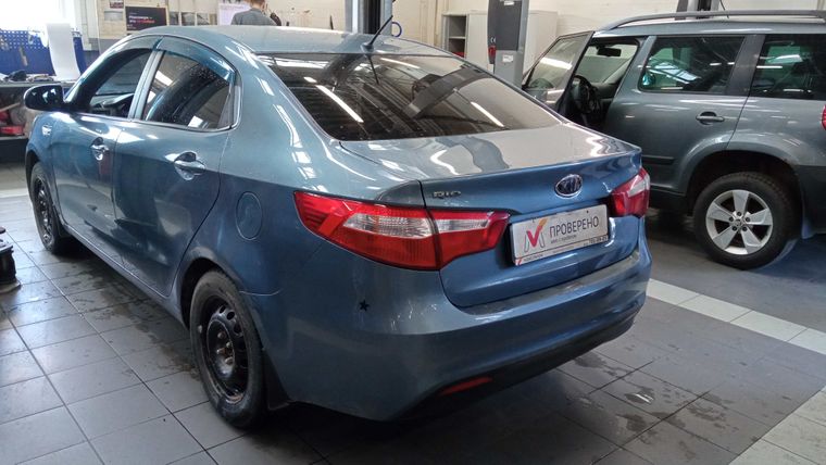 Kia Rio 2012 года, 255 317 км - вид 4