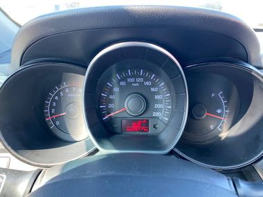 Kia Rio 2012 года, 255 317 км - вид 8