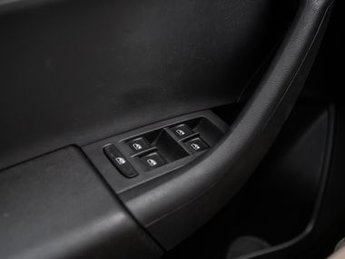 Skoda Rapid 2015 года, 172 114 км - вид 9