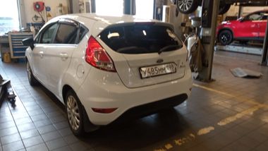 Ford Fiesta 2016 года, 111 000 км - вид 4