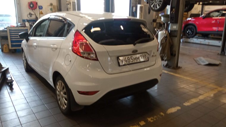 Ford Fiesta 2016 года, 111 000 км - вид 4
