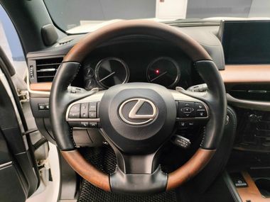 Lexus LX 2018 года, 31 473 км - вид 9