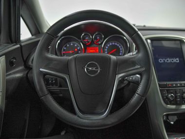 Opel Astra 2012 года, 166 176 км - вид 10