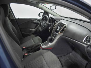 Opel Astra 2012 года, 166 176 км - вид 16