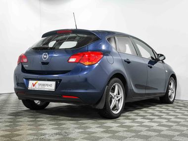 Opel Astra 2012 года, 166 176 км - вид 6