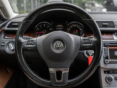Volkswagen Passat CC 2014 года, 163 784 км - вид 6