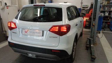 Suzuki Vitara 2020 года, 89 618 км - вид 3