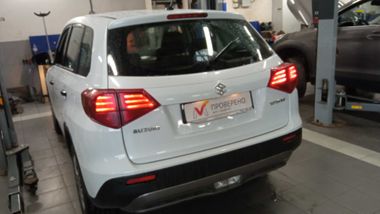 Suzuki Vitara 2020 года, 89 618 км - вид 4