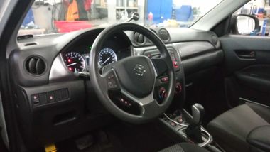Suzuki Vitara 2020 года, 89 618 км - вид 5