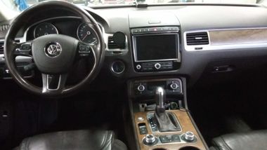 Volkswagen Touareg 2016 года, 230 884 км - вид 5
