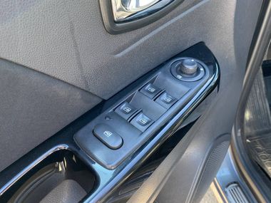 Renault Kaptur 2018 года, 160 000 км - вид 14