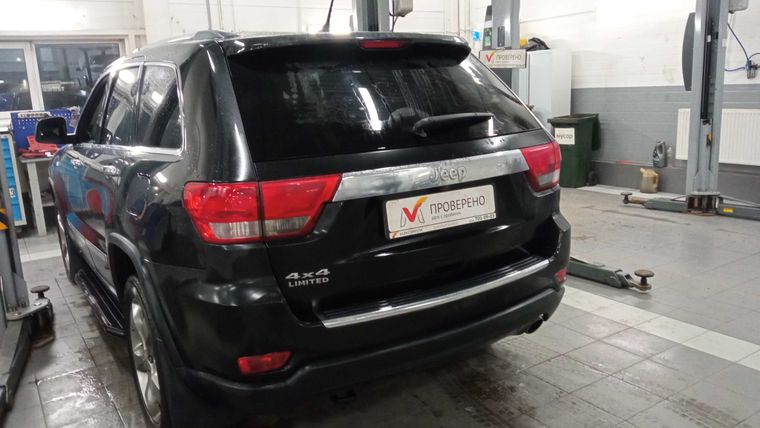 Jeep Grand Cherokee 2011 года, 178 063 км - вид 4