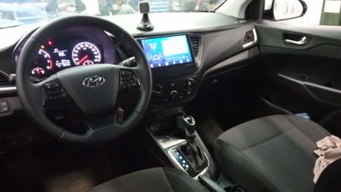 Hyundai Solaris 2017 года, 109 213 км - вид 5