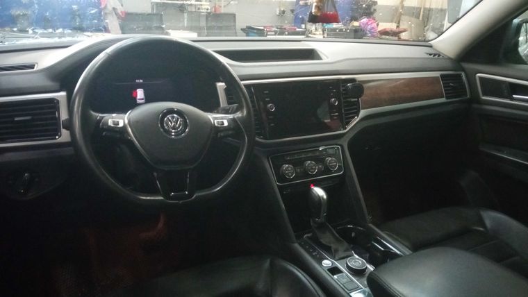 Volkswagen Teramont 2018 года, 150 292 км - вид 5
