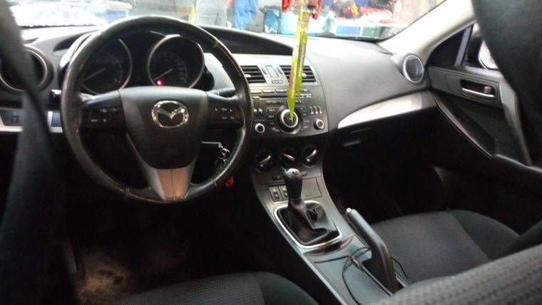 Mazda 3 2012 года, 203 818 км - вид 5