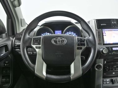 Toyota Land Cruiser Prado 2013 года, 112 763 км - вид 9