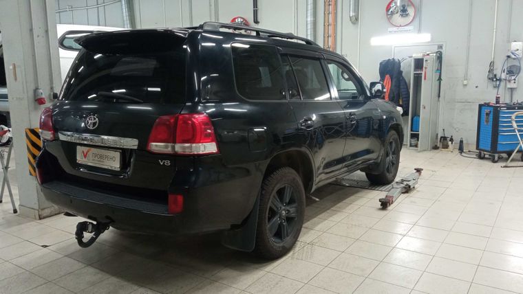 Toyota Land Cruiser 2010 года, 347 738 км - вид 4