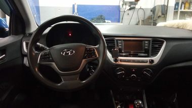 Hyundai Solaris 2017 года, 81 339 км - вид 6