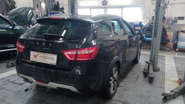 ВАЗ (LADA) Vesta Cross 2020 года, 100 649 км - вид 3