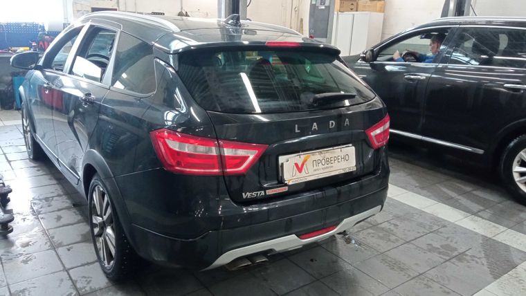 ВАЗ (LADA) Vesta Cross 2020 года, 100 649 км - вид 4