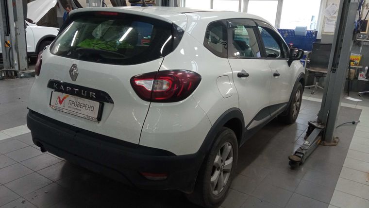 Renault Kaptur 2018 года, 115 000 км - вид 3