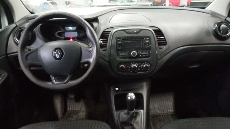 Renault Kaptur 2017 года, 75 655 км - вид 5