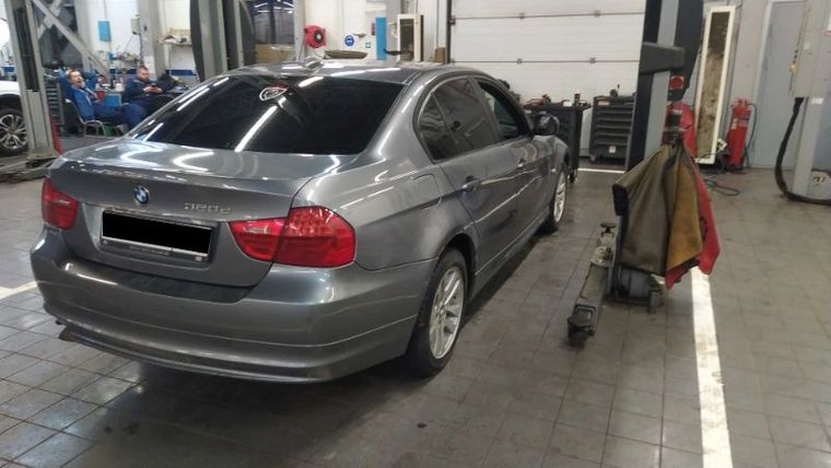 BMW 3 серия 2009 года, 417 600 км - вид 3