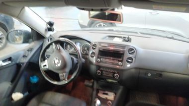 Volkswagen Tiguan 2013 года, 201 673 км - вид 4