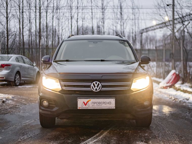Volkswagen Tiguan 2013 года, 201 673 км - вид 3