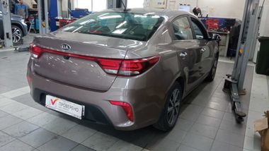 KIA Rio 2019 года, 69 500 км - вид 3