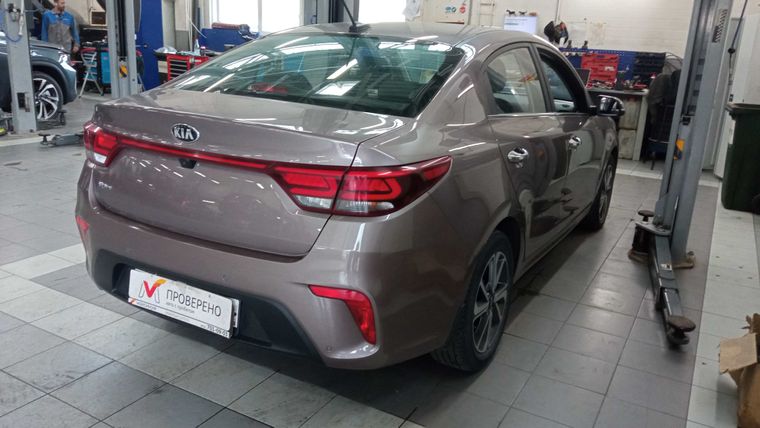 KIA Rio 2019 года, 69 500 км - вид 3